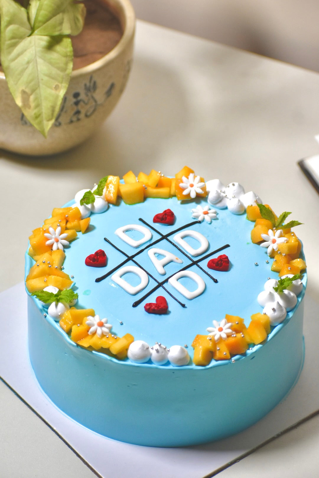 "DAD-TIC-TAC-TOE" Theme Cake